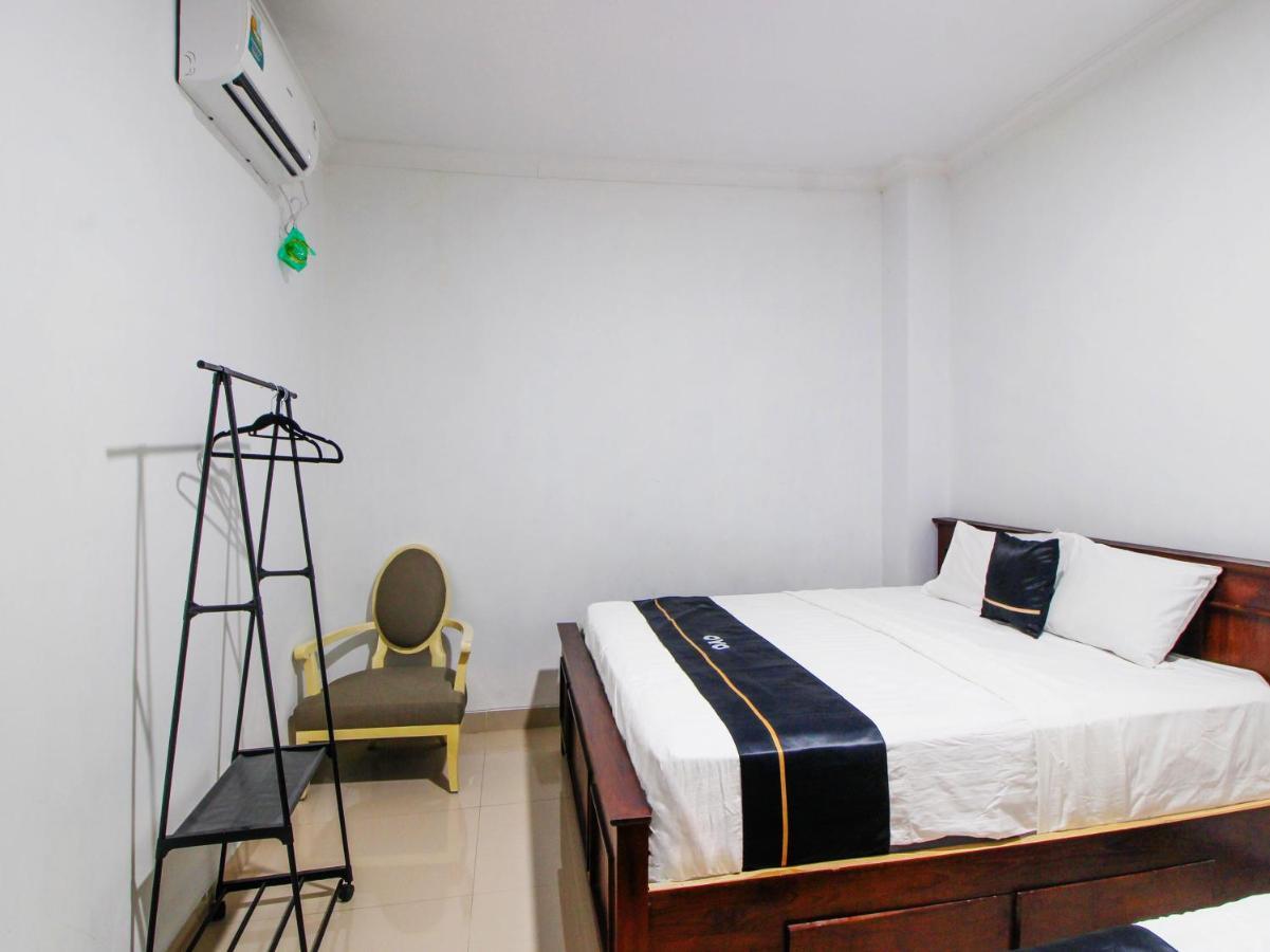 Collection O 91605 Nexdeco House Homestay Syariah Surakarta  Bagian luar foto